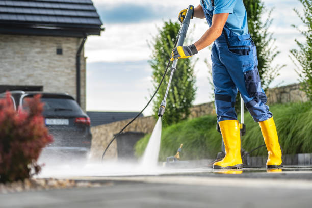 Best Commercial Pressure Washing  in Auburndale, FL