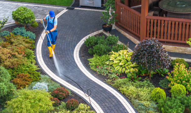 Best Sidewalk Pressure Washing  in Auburndale, FL